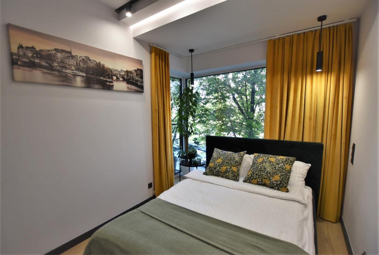 Green Apartament City Center Breslau Exterior foto